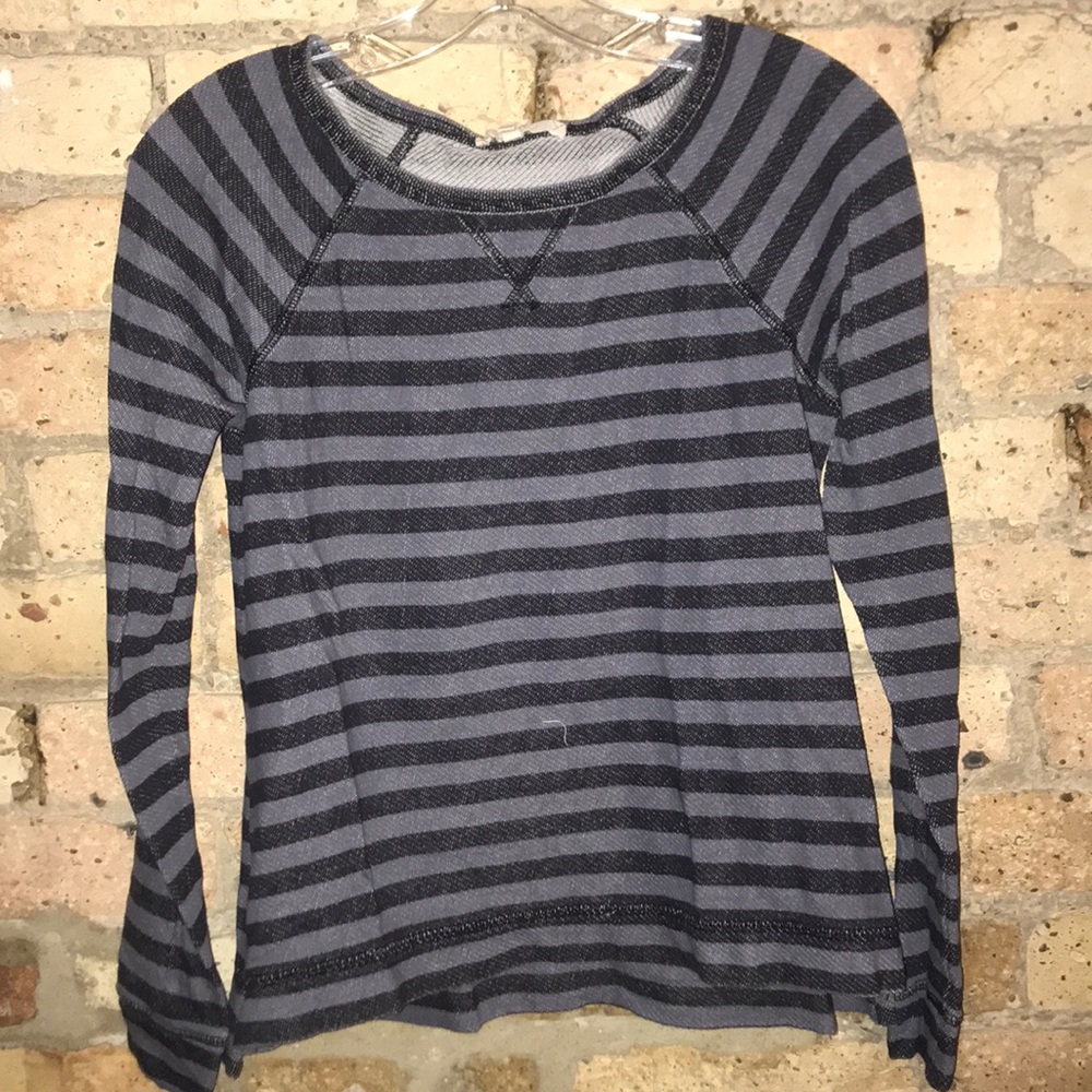 Loft gray and black sweatshirt